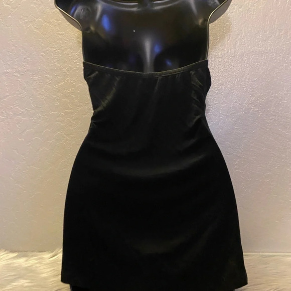 Spense Black Blouse with Chain Halter Top - Picture 15 of 16